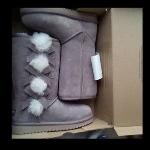 NEW KOOLABURRA by UGG New boots size 5 Cinder lace up